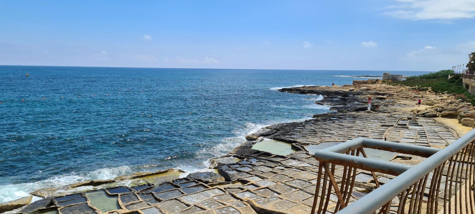 Large Apartment In Marsascala. Sleeps 6 마르사스칼라 외부 사진