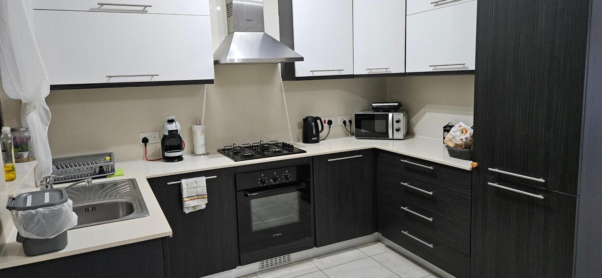 Large Apartment In Marsascala. Sleeps 6 마르사스칼라 외부 사진
